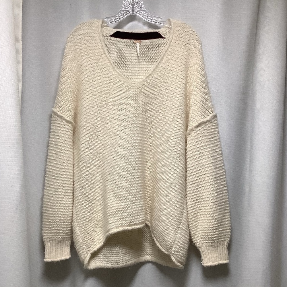 Free People Small alpaca/cotton oversized sweater.  Cream and a bit hi/lo